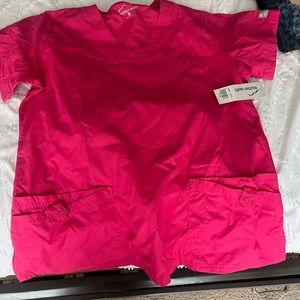 Scrub top pink